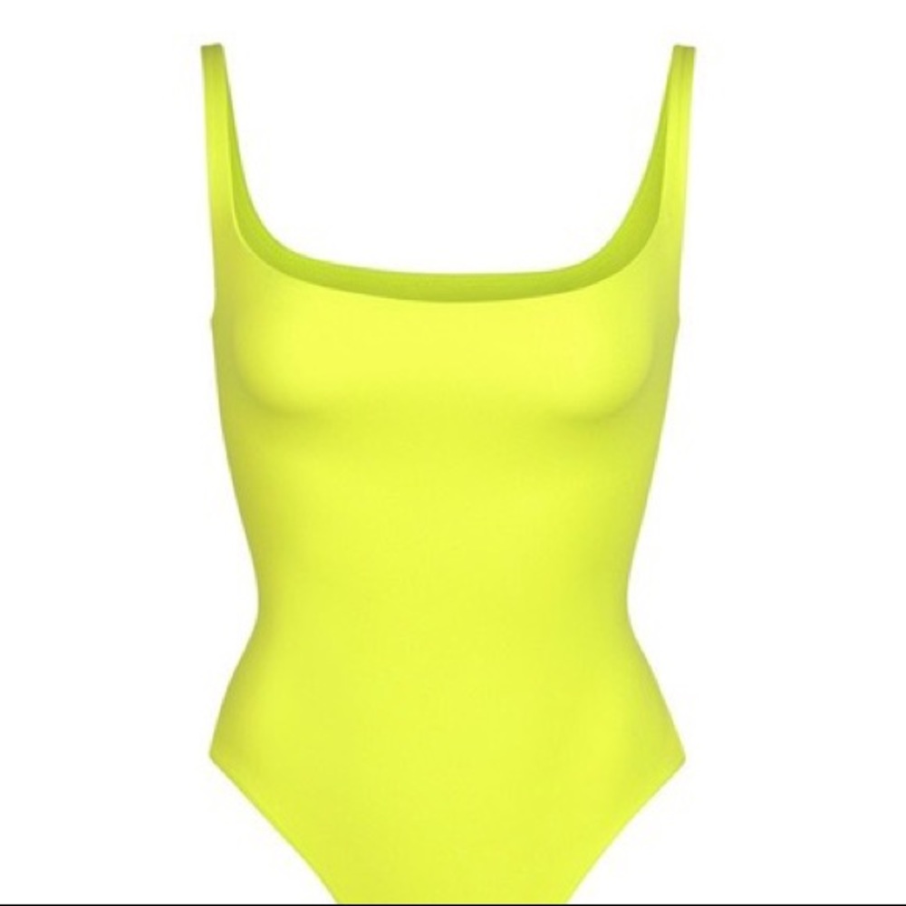 SKIMS Fits Everybody Square Neck Sleeveless Bodysuit NWT